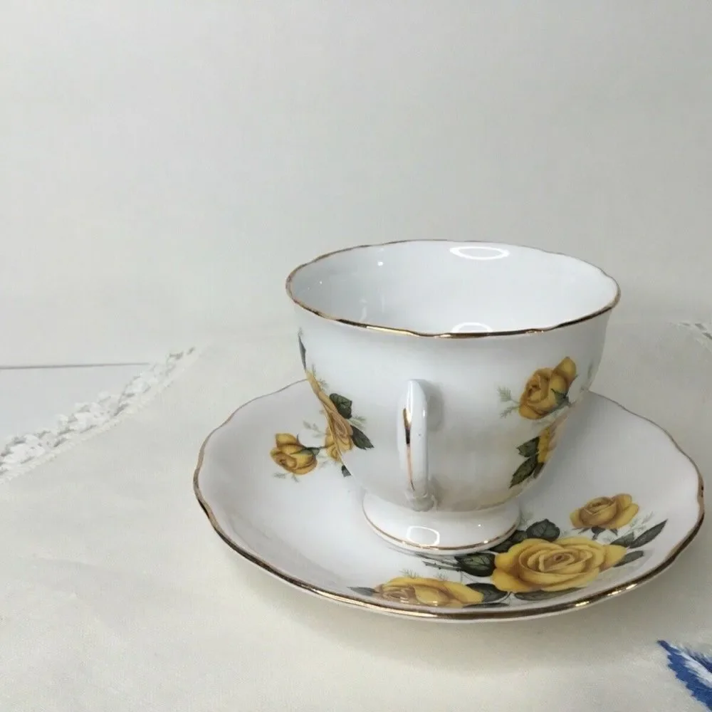 Royal Vale Yellow/Green Rose Tea Cup & Saucer‎ Set Bone China England